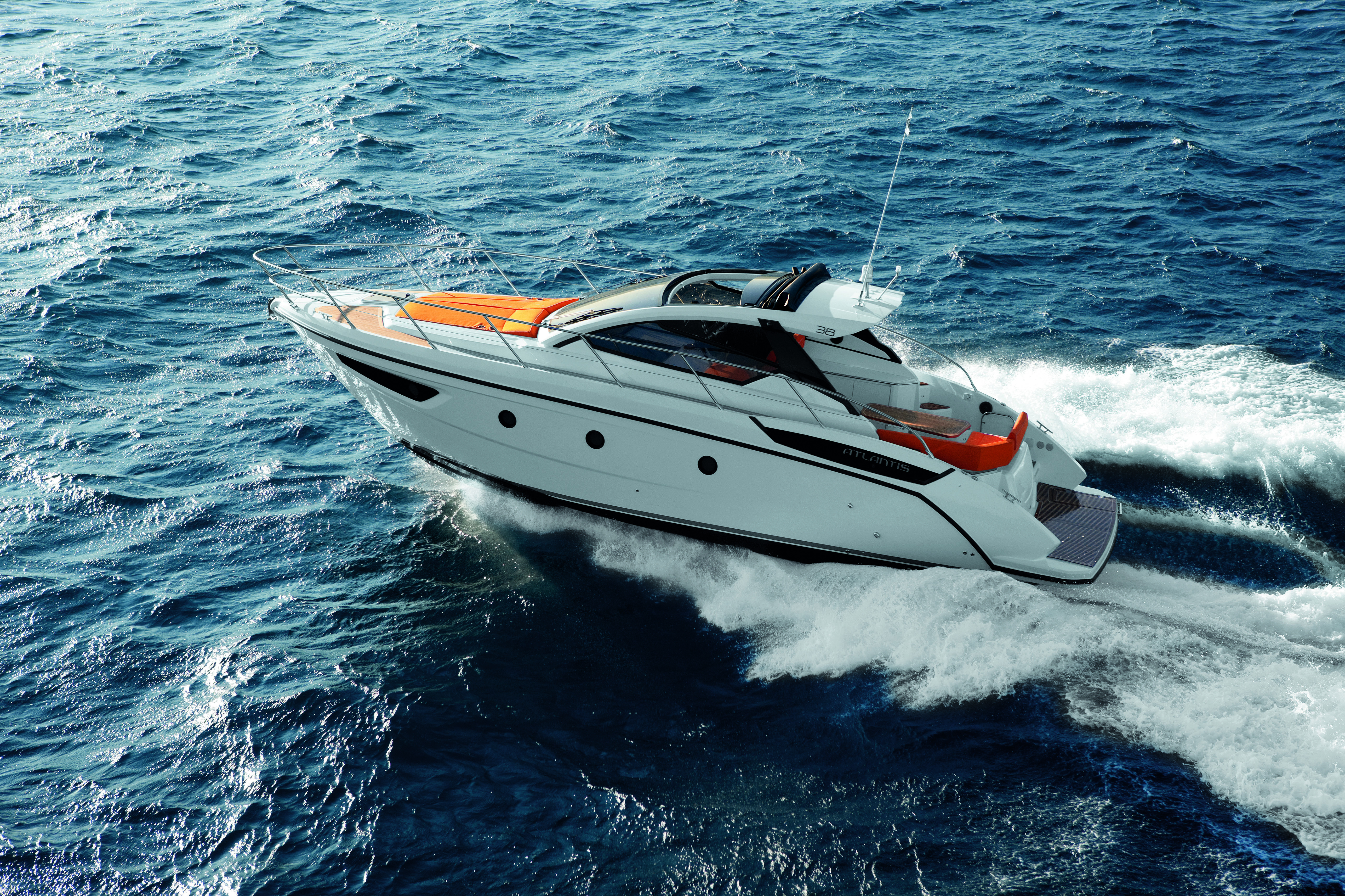 Motor Yacht Guide Explore Motor Yacht Types MarineMax