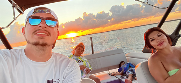 The Aldana's on their Sea Ray SDX 250 Outboard