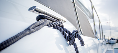 A properly secured boat knot