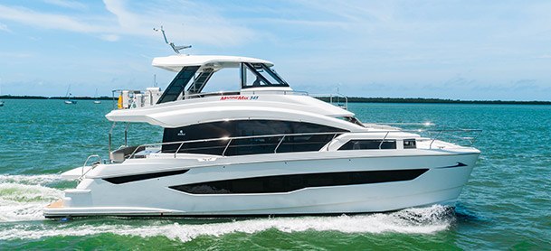 Navigating Paradise  MarineMax Vacations